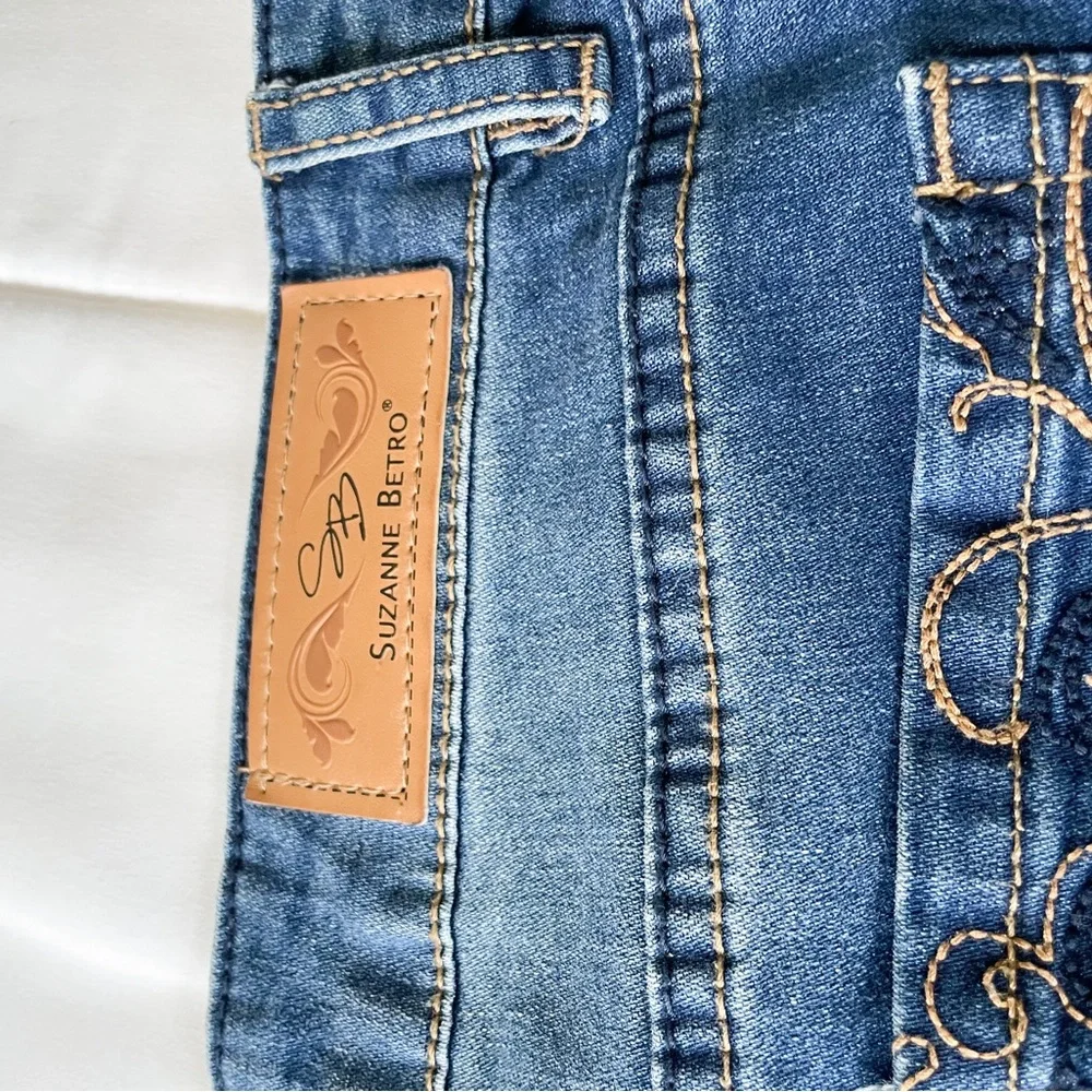 Jeans - Picture 8 of 8